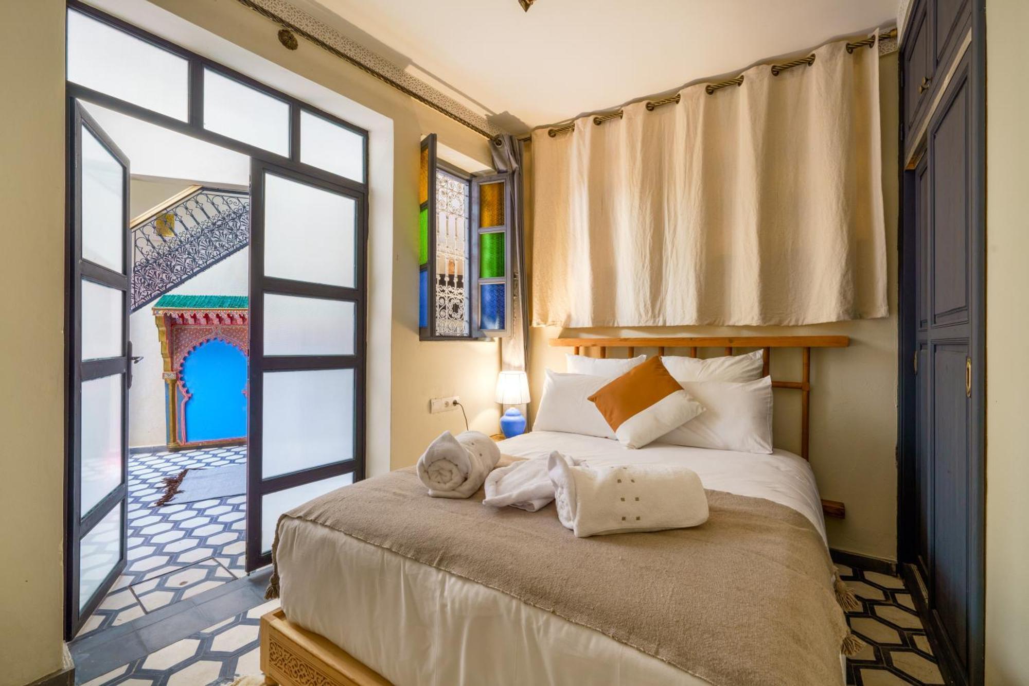 Riad 4 Chambres - Piscine & Petit Dejeuner Gratuit - Wifi Fibre Optique Marrakesh Ngoại thất bức ảnh