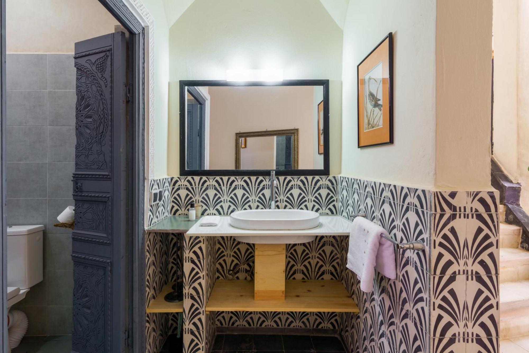 Riad 4 Chambres - Piscine & Petit Dejeuner Gratuit - Wifi Fibre Optique Marrakesh Ngoại thất bức ảnh