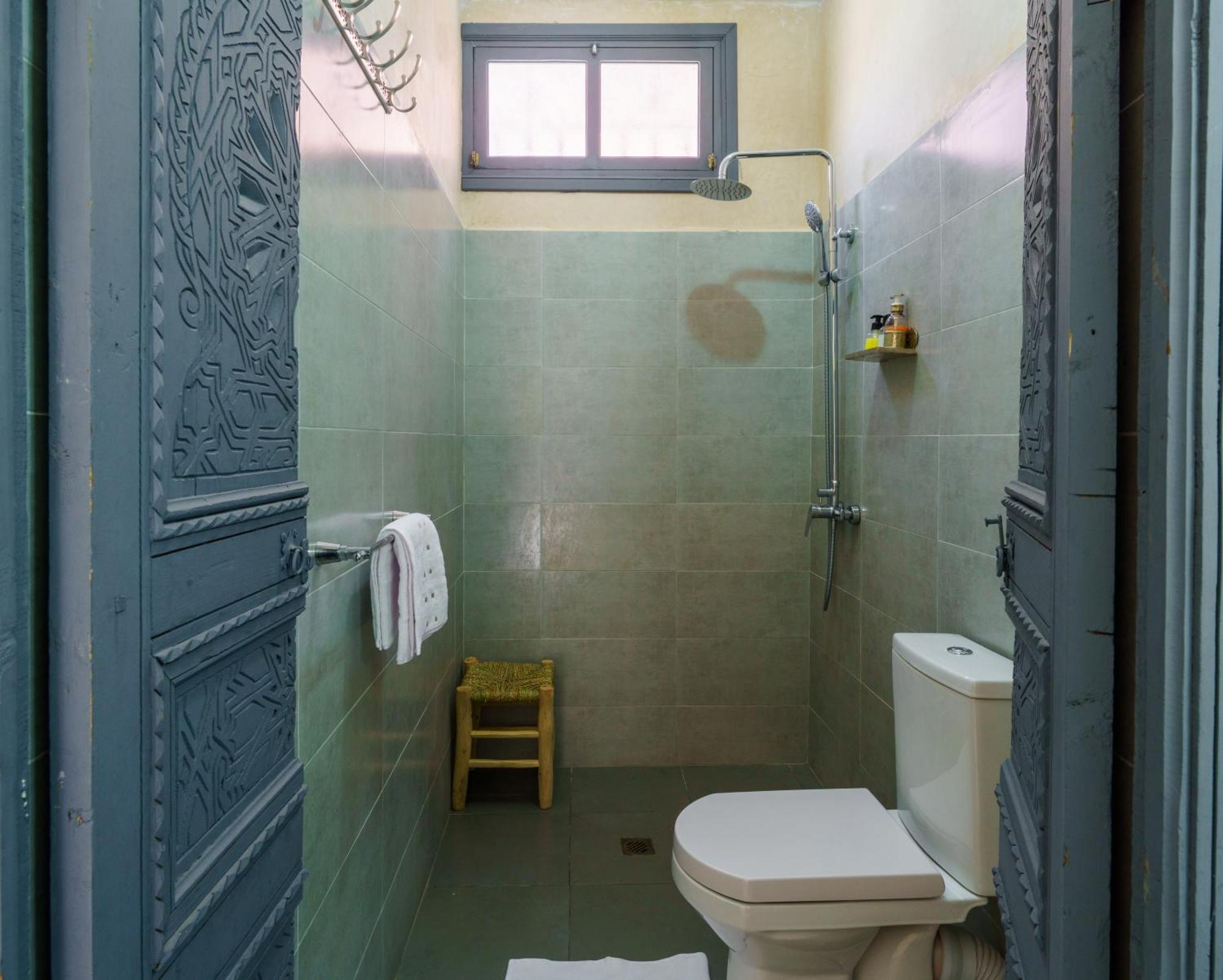 Riad 4 Chambres - Piscine & Petit Dejeuner Gratuit - Wifi Fibre Optique Marrakesh Ngoại thất bức ảnh