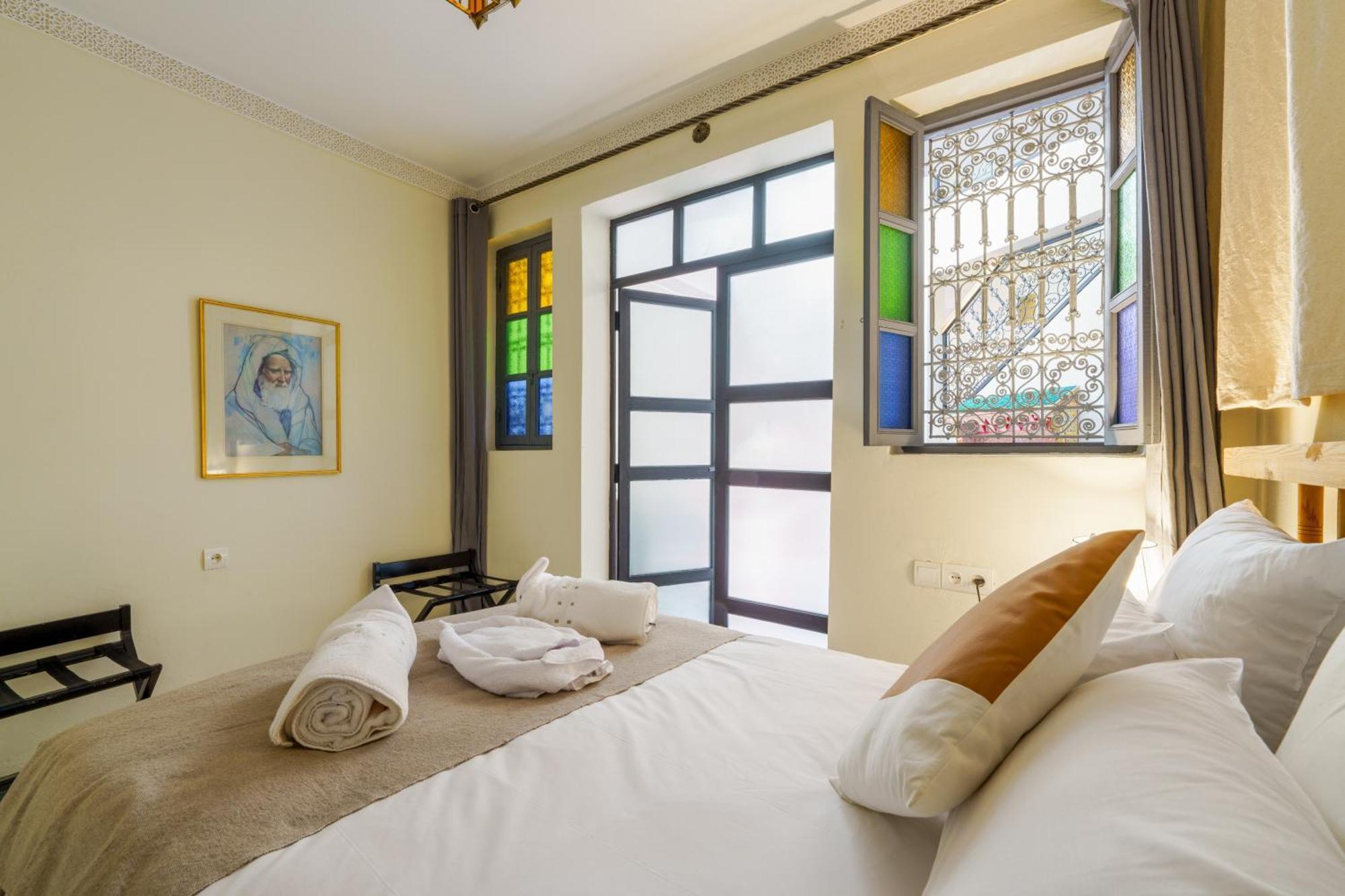 Riad 4 Chambres - Piscine & Petit Dejeuner Gratuit - Wifi Fibre Optique Marrakesh Ngoại thất bức ảnh