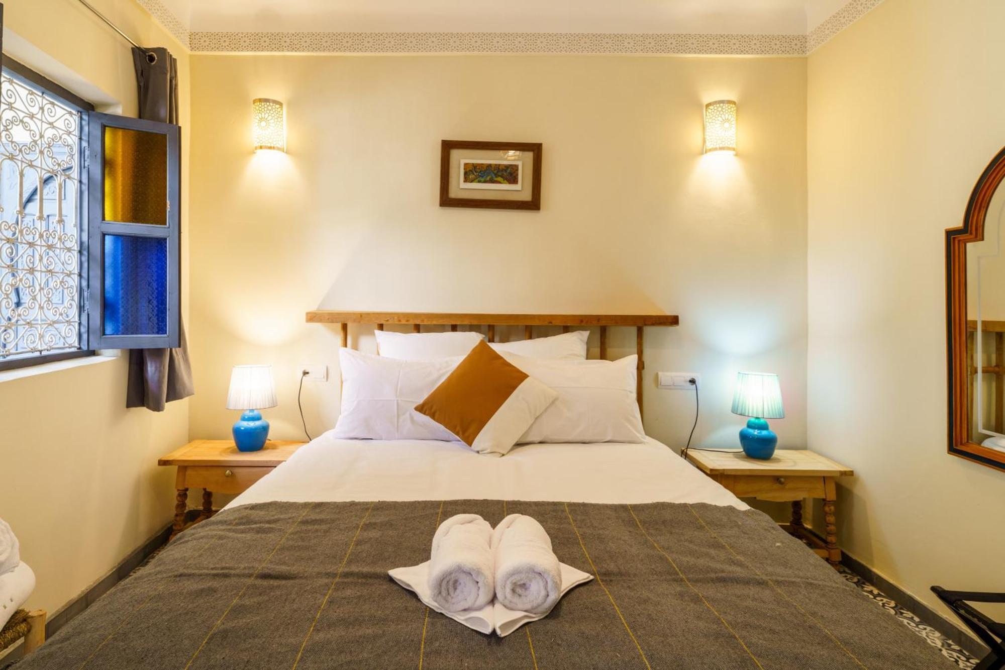 Riad 4 Chambres - Piscine & Petit Dejeuner Gratuit - Wifi Fibre Optique Marrakesh Ngoại thất bức ảnh