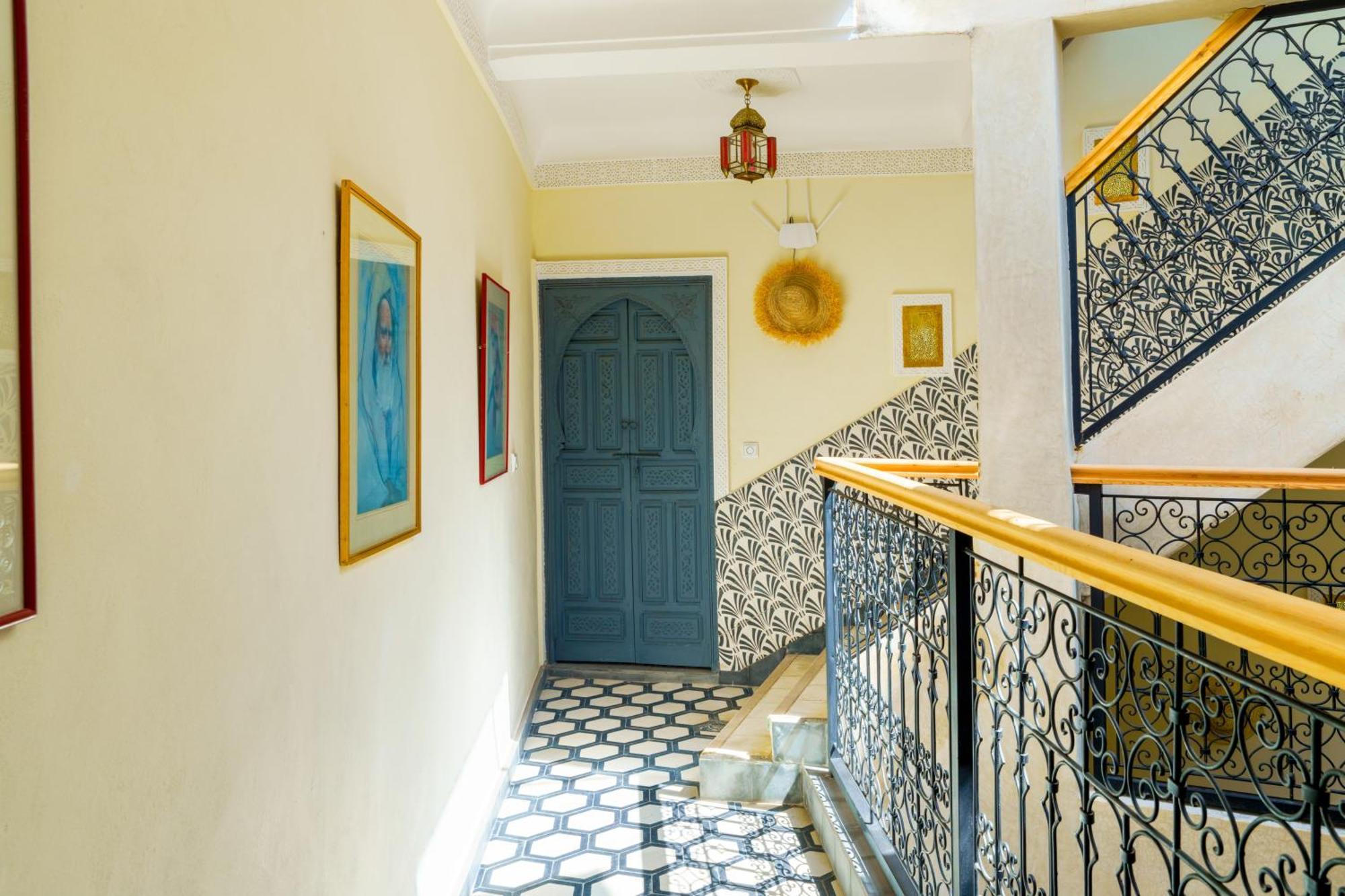 Riad 4 Chambres - Piscine & Petit Dejeuner Gratuit - Wifi Fibre Optique Marrakesh Ngoại thất bức ảnh